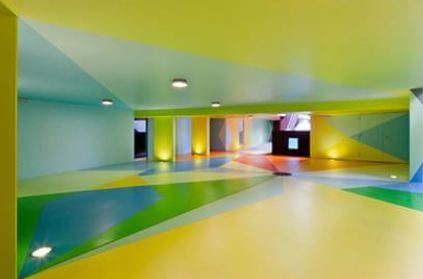 Colour blocking